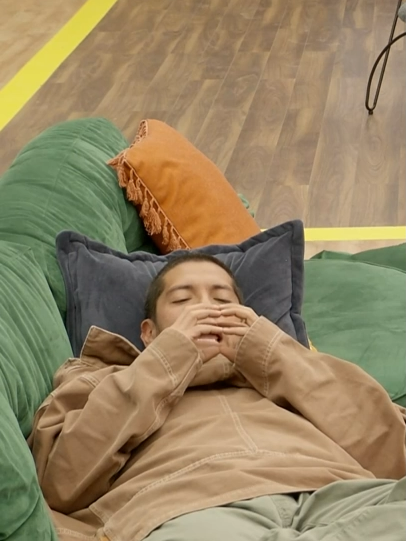 Ya que se fue #KikeMayagoitia #SergioMayerM y #Teo especulan sobre quiénes apoyan al #Muro. Lunes a viernes 9:00 p.m. por Azteca UNO⁣⁣⁣⁣⁣⁣⁣⁣⁣⁣ Domingo La Gala 8:00 p.m. por Azteca UNO⁣⁣⁣⁣⁣⁣⁣⁣⁣⁣ ⁣⁣ ⁣⁣⁣⁣⁣⁣⁣#LaGranjaVIP 🌾 Transmisión 24/7 en #DisneyPlus