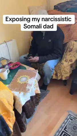 He even got pigeons with cameras in there eyes to follow me he thinks I don’t know! He knows what I’m thinking and even put rat poison in my suugo #somalitiktok #somali #fyp 