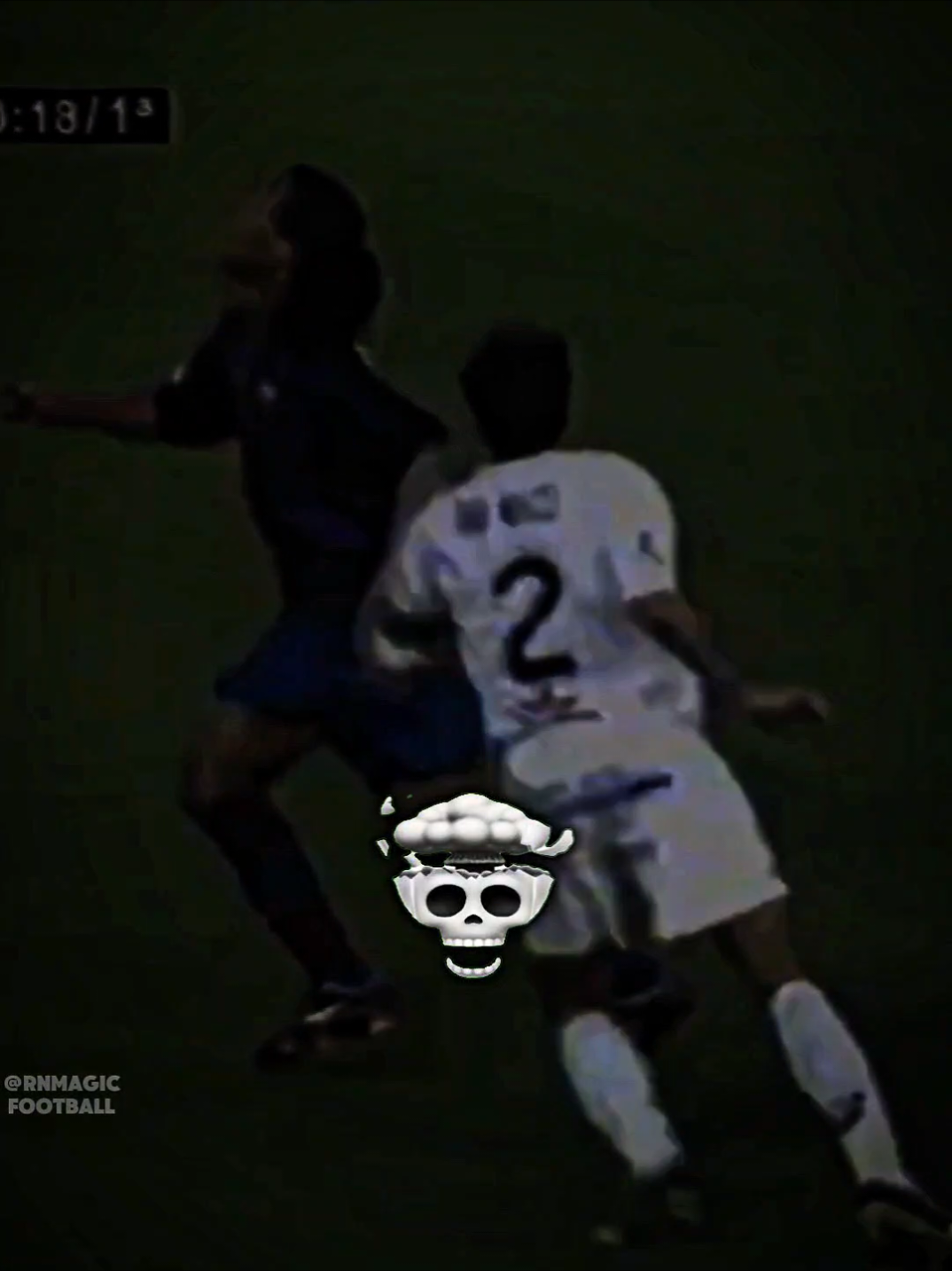 dinho was unstoppable ☠️#footballtiktok #fyp #viral #barcelona #ronaldinho 