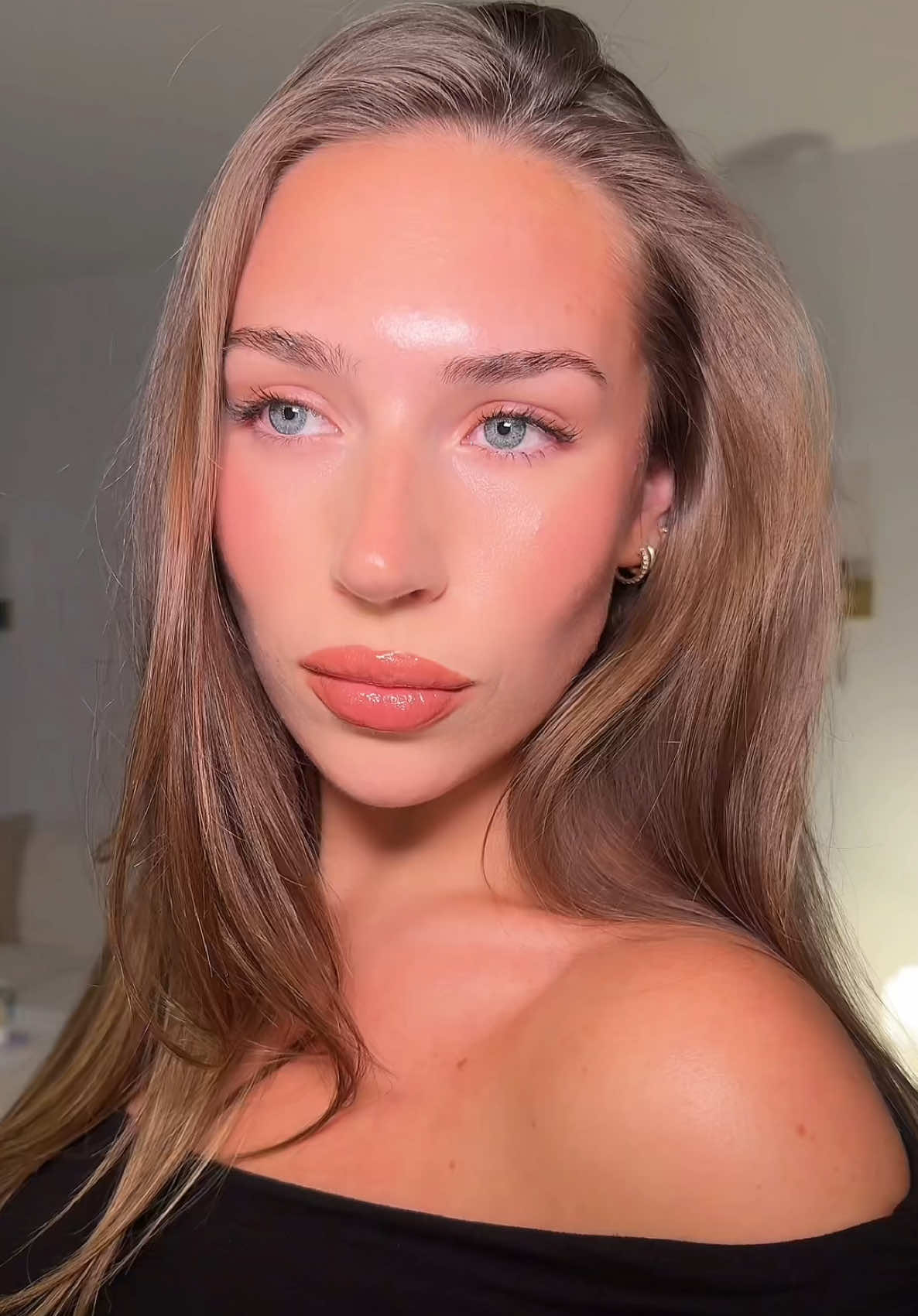 full face of Korean beauty with my favorites from @HERA 🤍#HERABEAUTY #FELIX #SensualNudeGloss