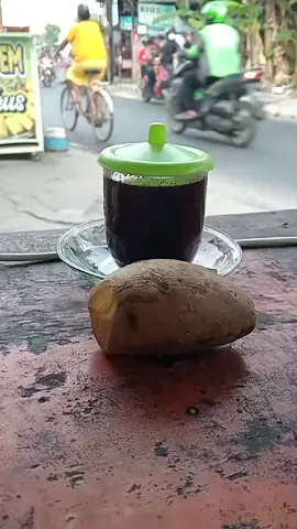 Monggo Sing Isuk2  Pingin Ngopi + Ngemil Polo Pendem  Lhang Mampir Teng Warkop Pojok 99 Sepande, Candi,  Sidoarjo 👌🏻🫰🏻