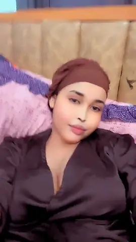 single-nimo 2025 inaan macsalaameyo ayaan rabaa 😜#mogdisho_city🇸🇴 #💋 #somalitiktok #stitch #sexywomen @Dayax Dalnuurshe @Macruuf Xaaji @Mia Khalifa @Bilaal bulshaawi @Craig David @East🐼 @Natasha♥️🇸🇴🇸🇴 @Tasha Cobbs Leonard 