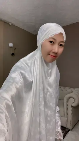 Mukena Jacquard 3in1 Silk Premium renda Mewah. #mukenaalfatwa #mukenacantik #mukenapremium #mukena #mukenasilk 