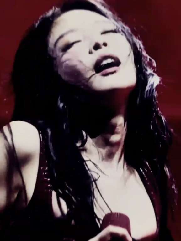 Vai flopar... #jennie #blcakpink #kpop #fyp #edit 