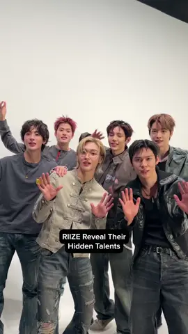 We knew #RIIZE had the vocal talent (as we stream their new EP #Fame), but who knew Shotaro and Sungchan had such strength? 🤭 #riizeedit @RIIZE 