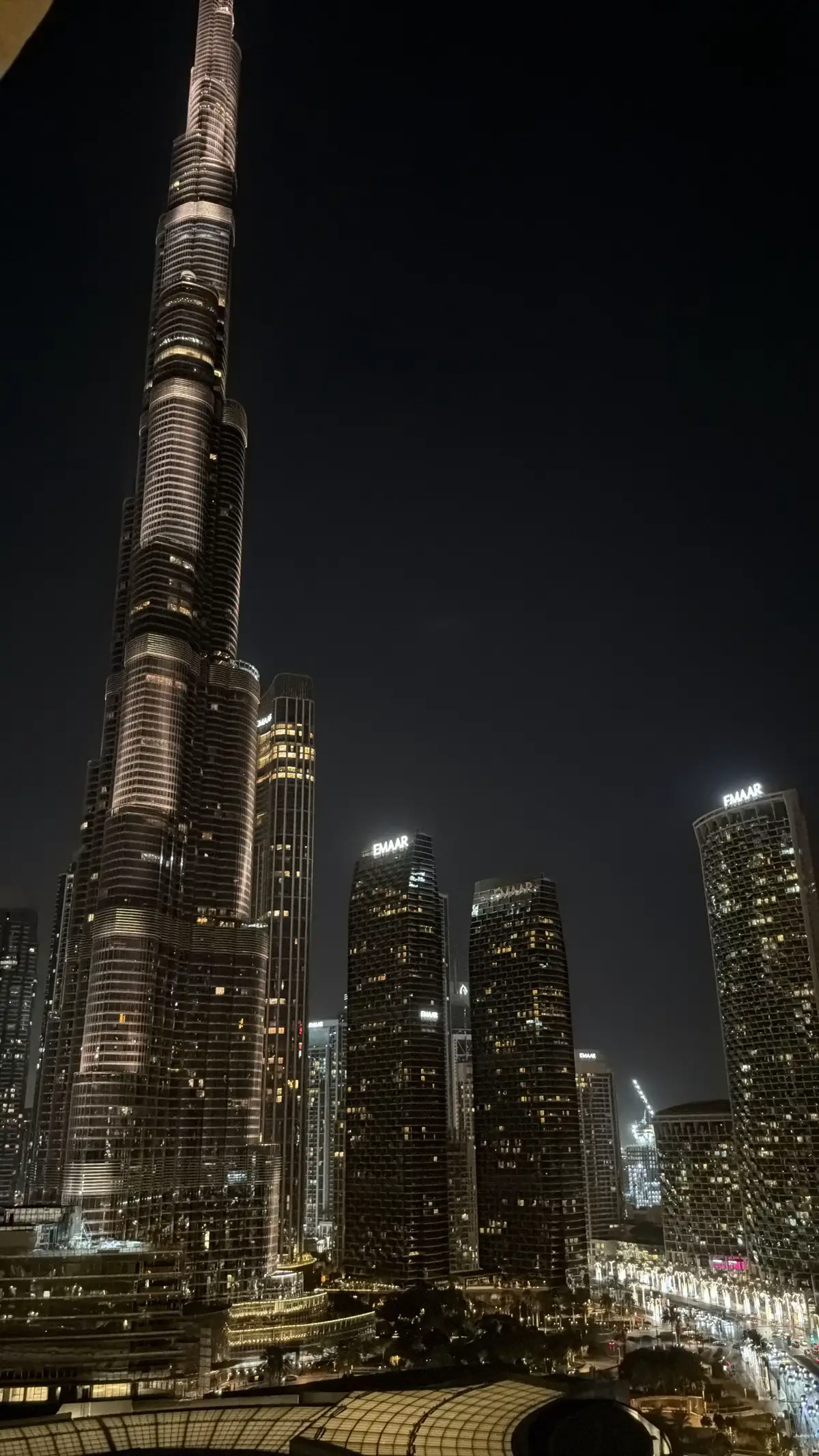 #شلوى #دبي #dubai #القرية_العالمية #فوياج 