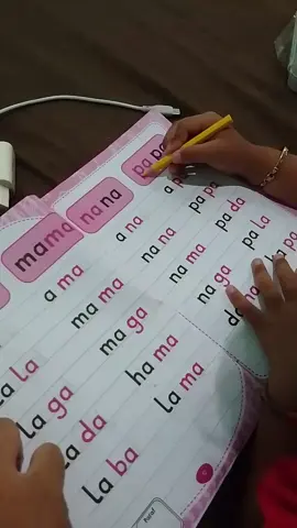 3 tahun 10 bulan  #60jampintarbacatanpadieja #buku60jampintarmbacatanpadieja #calistung #calistunganakpaud #fyp 