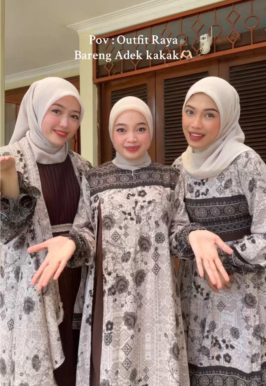 kompak ga harus samaan 🫶🏻outfit lebaran bareng keluarga pas pulkam nanti 🤏 #gamiskekinian #dressraya #outfitraya #outfitlebaran #Ramadan 