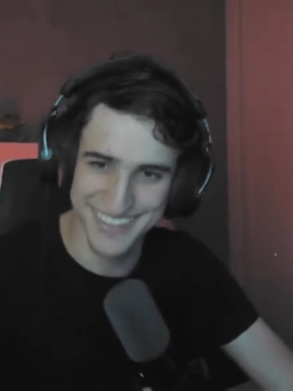 #CALIGRAFOTV : nesse perfil amamos e somos defensores do caligrafo!!! @CaligrafoTV #ordemparanormal #hexatombe #fyp #edit ib cc + panning — sweetlydevoted 