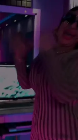 وووووي 🤣💗💗 #fypage #fyyyyyyyyyyyyyyyy #fy @Cheba Warda Charlomanti 