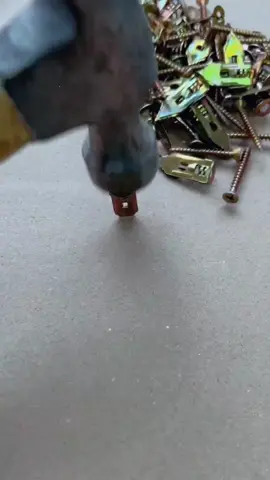 การเจาะรูอาจทำลายแผ่นปะผิวได้ง่าย ใช้เหล็กขยายแบบไม่เจาะรูนี้แทน เพื่อตรึงสิ่งของให้แน่นหนา #เครื่องมือก่อสร้าง #สกรูขยาย #สกรูยึด #เครื่องมือประสิทธิภาพสูง #แบ่งปันเครื่องมือที่ดี #ประหยัดเวลาและแรงงาน #เครื่องมือใช้งานจริง #Good #foryou #tools #fyp #viral 