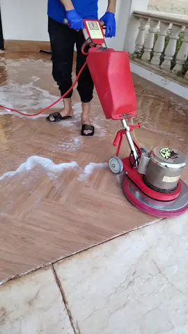 شركة الأهلية للتنظيف بالرياض 🌟 نقدّم لكم خدمات تنظيف احترافية تشمل: تنظيف الفلل الجديدة، تنظيف الشقق الجديدة، تنظيف الشقق والفلل الدوبلكس، تنظيف الحوش والأسطح، تنظيف الجدران، وجلي وتلميع البلاط والسيراميك 💎 خبرة – جودة – سرعة – بأسعار تناسب الجميع ✅ --- شركة تنظيف بالرياض، تنظيف فلل بالرياض، تنظيف شقق بالرياض، تنظيف دوبلكس بالرياض، جلي وتلميع رخام بالرياض، تنظيف بلاط وسيراميك، تنظيف واجهات، تنظيف أسطح، تنظيف منازل بالرياض، افضل شركة تنظيف بالرياض --- #شركة_تنظيف_بالرياض #تنظيف_فلل #تنظيف_شقق #تنظيف_دوبلكس #تنظيف_منازل 