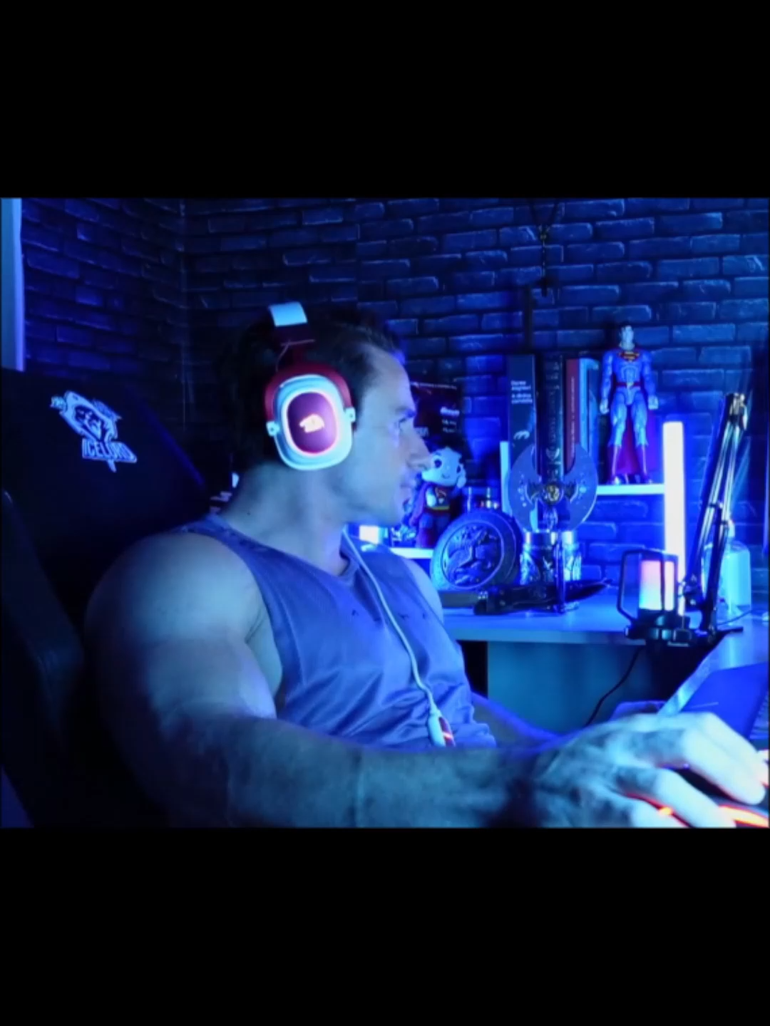 XANDÃO REAGE AO CORTE DO RENAN PLAY #superxandao #renanplay #xandaoogod