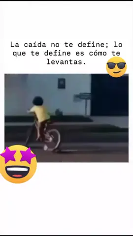 Todos nos caemos, pero la diferencia es que no continuamos en el piso y nuestra actitud es diferente #sigueadelante #viveenpazysefeliz💞💗💓 #tecaestelevantas #tupuedes 
