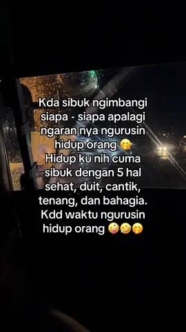 Sibuk sma urusan sendiri 🤪 #fypシ゚ #istribahagia #binisupir💞 #masukberanda #