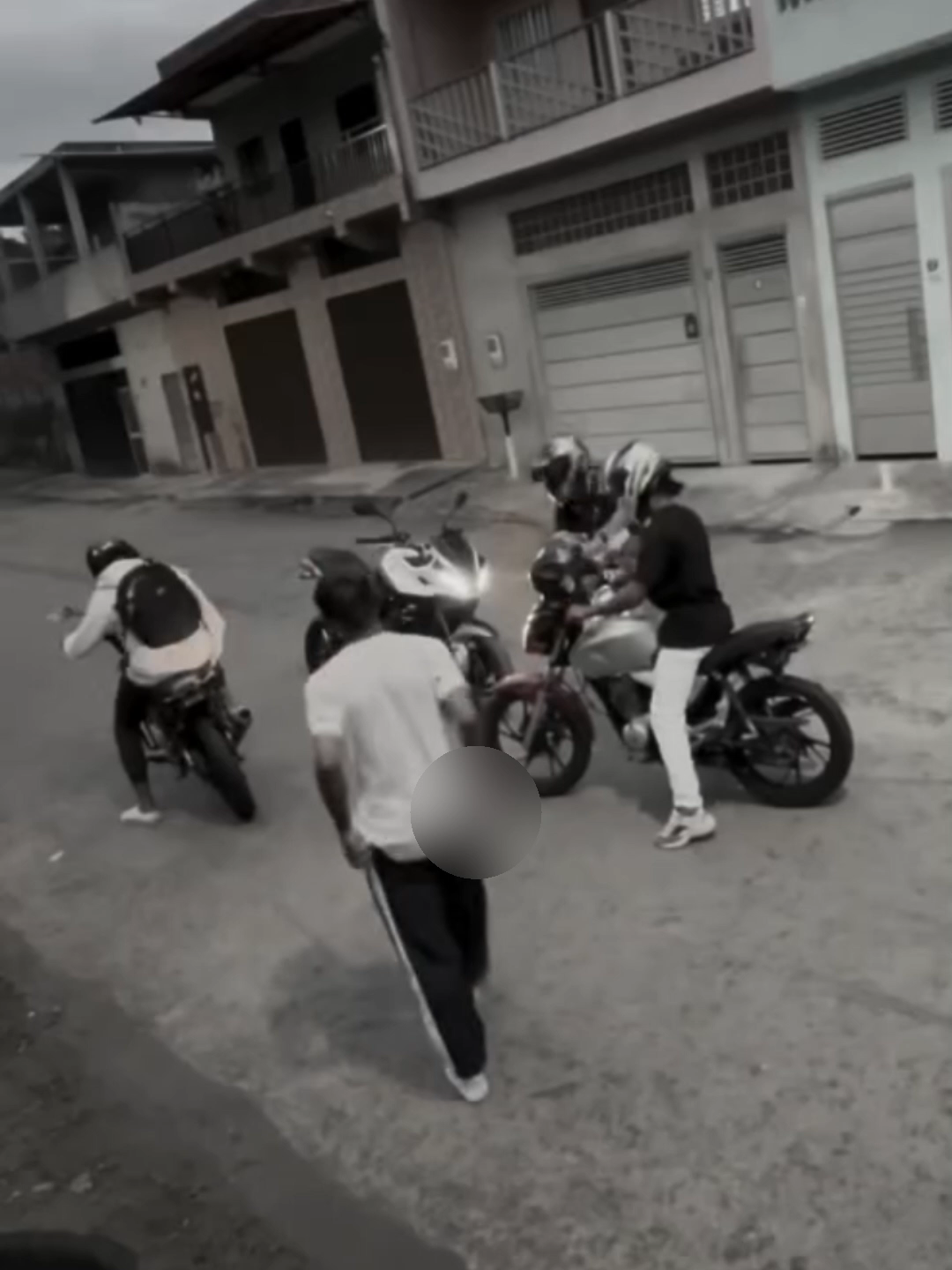 Ladrão se dando Mal #Flagrante #Policia #MomentoInusitado #flagra #noticia #humor