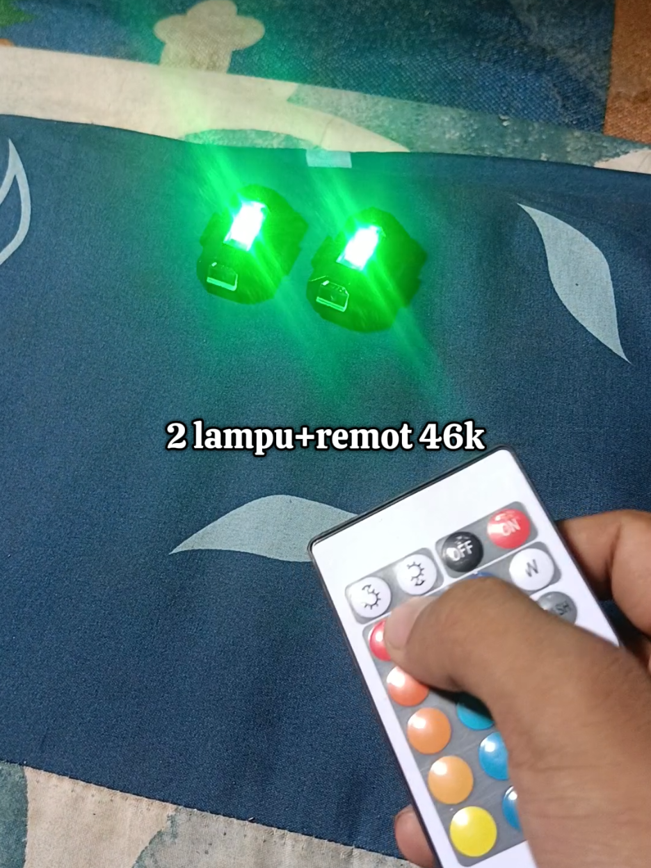 lampu kolong LED Strobo kedip pesawat RGB #lampuledpesawatrgb #lampukolongtempel #fypppp #promomakangajian 