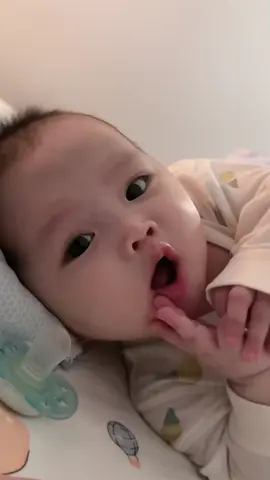 😍😍😍#cutebabyvideo #thoitrangtreem #babytiktok #xuhuong#beokids98