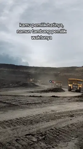 Habis waktu di tambang sampai rumah mandi makan main bentar terus tdr 🫣😂😂 #tambangbatubara #berandafyp #fypシ #tambangbatubarakalimantan #tambangkaltim 