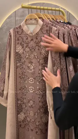 sakira dress basic #bajuhariraya #bajucouple #gamisseragaman #bajukondangan #gamislebaran 