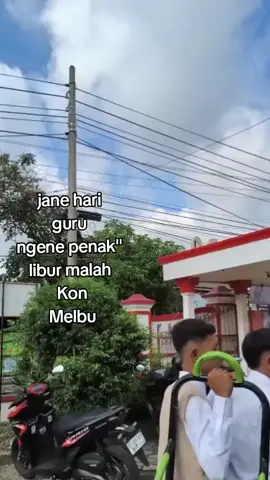 heeeh😮‍💨 #lewatberanda  #smpstory🌻 #trending  #merimalbfb✅ 