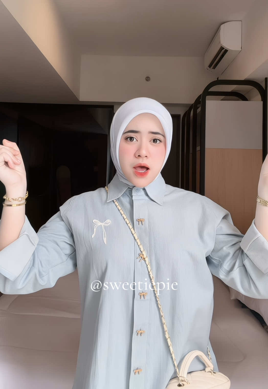 kemeja coquette𐙚🩵୨ৎ #kemeja #kemejawanita #kemejaoversize #kemejacoquette #ootdhijabstyle 