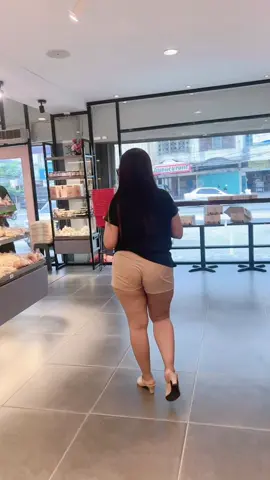 LDR an emg ga enak🥲ga ada yg meluk2 tidur, tpi demi tugas negara mau gimana lg, jaga kesehatan syg semangat cari cuan buat ddek dan masa depan kita 🫶🥰