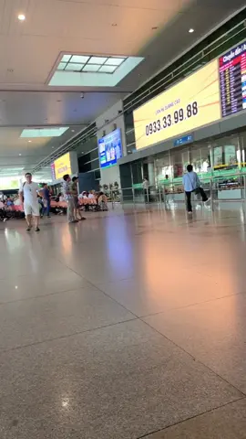 Sân bay Tân Sơn nhất 