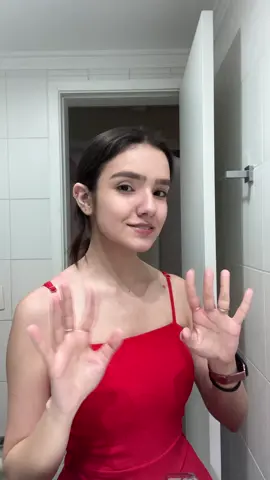 Demorei mas voltei 😭