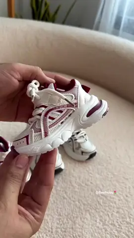 Ang gandaaa! 😍🤩 #shoesforkids #kidsshoes #giftideas #fyp #viral 