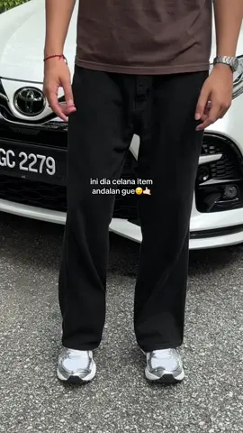 secakep itu coyy celananyaa👌🏻#celanajeans #highwaistjeans #loosejeans #jiniso #rekomendasijeans 