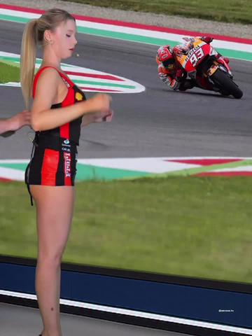 People from nearby 2.5km