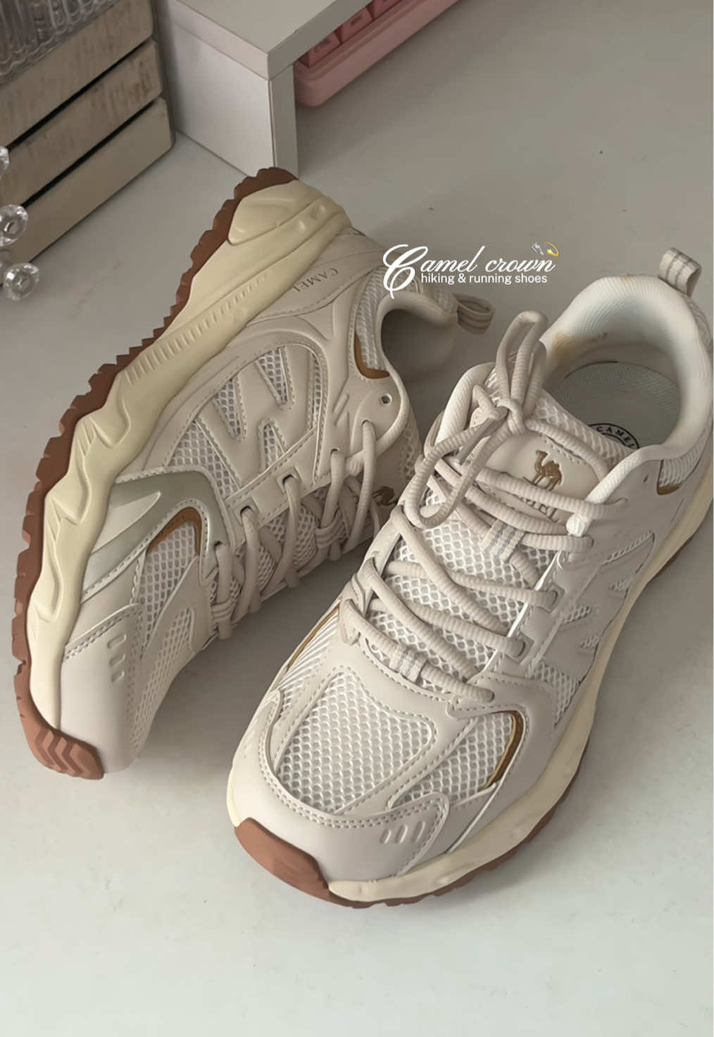 finally! my dream shoes are hereee 🥹💗 #camelshoes #runningshoes #hikingshoes #camelcrown #shoesrecommendation 