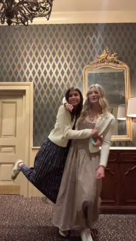 dinnnn w bestie 🤎🤎🤎🤎🤎