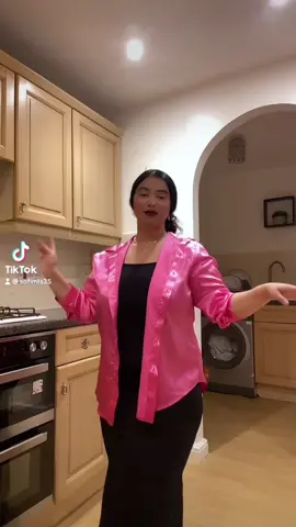 Vorbiti de Feminitate