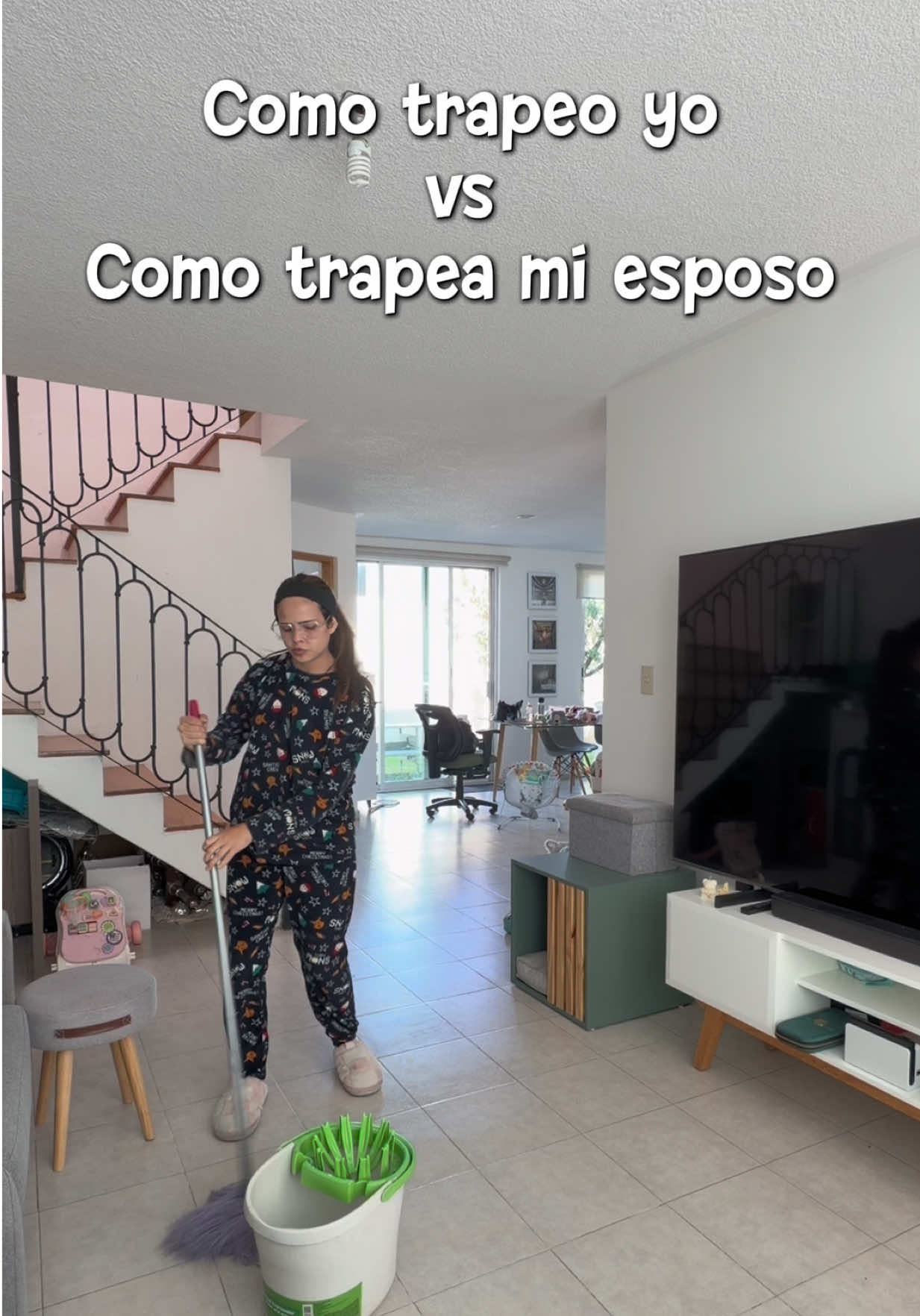 Cómo trapeo yo vs cómo trapea mi esposo #parejas #humor 