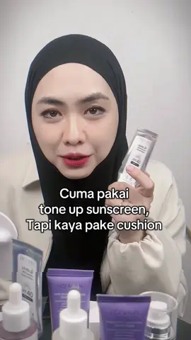 Sunscreen yang ini nggak kaleng kaleng🫣 semakin praktis karena udah kaya pakai bedak 🥰 kamu wajib banget coba ‼️#ozzaskinbyokisetianadewi #sunscreenreview #toneupsunscreen #CapCut 