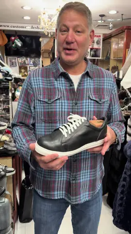 Rafaello Designer #newyorkcity #custommadeshoes #shoe #snekars #boots 