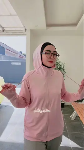 Jaket anti UV praktis bisa di lipet Segede botol kaya gini.. cakep bangeett yuukk co mumpung lagi gajian sale 🔥💯🥳 #kktop #jaketantiuv #kktopcreator #jaketolahraga #gajiansale 