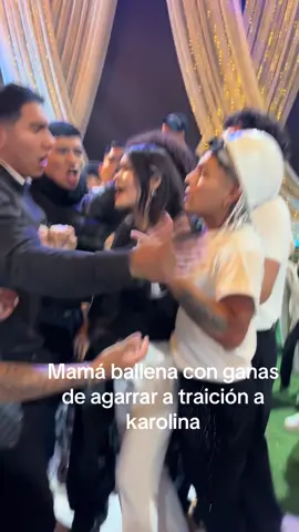 #mamaballena  #mocca  #carlitostv  #karolina  Evento bienvenida de Carlitos TV