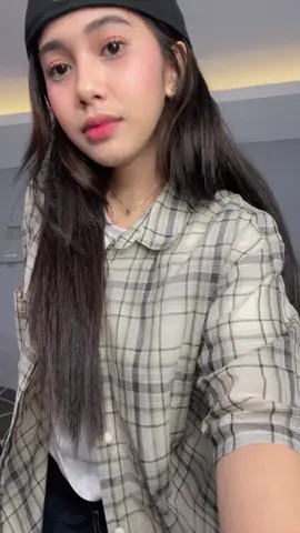 READY NABA KAYO SA VLOG NI ATE @Ghin !! Watch nyo sa yt nya 😎#pauleenespina 