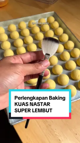 Kuas buat oles nastar terbaik sepanjang masa ✨ kemana aja baru tau kuas ini buat ngoles nastar, bisa lebih cepet dan alus banget hasilnya 😍 checkout di keranjang kuning dari sekarang wajib punya buat persiapan bikin kue lebaran 🤗 #sipalingaffiliate #kuelebaran #kuasnastar #kuaskue #lebaran