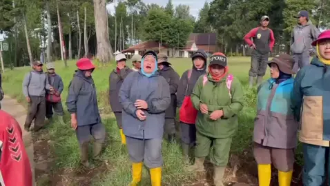 hentikan perusakan lahan! Kami ingin hidup dengan pekerjaan kami!!  #perkebunanpangalengan  #kangdedimulyadi #bapaaing #malabar 