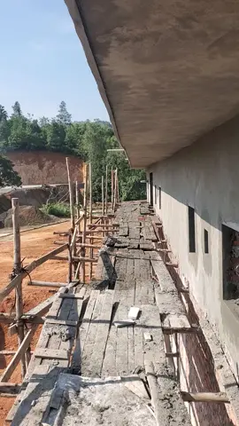 tìm được đội thợ này khó đấy các bác nhỉ 😀