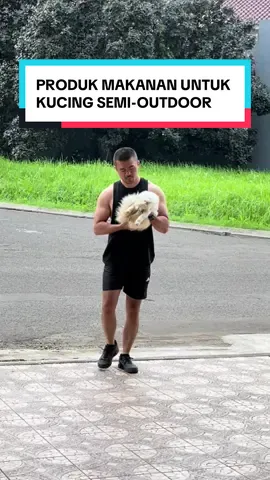 Punya kucing semi outdoor itu seru! Tapi bulunya cepat banget kotor dan kusam. Makanya aku jaga nutrisinya dari dalam. Aku pakai Majes Skin & Coat Health, yang mengandung 90% protein hewani, kaya Asam Amino Esensial dan Omega-3 untuk bantu bulu tetap sehat, lembut, dan berkilau. Walaupun dia sering main di luar. Aku juga tambahkan Majes Nutri Meat Topper, yang bantu nafsu makan, jaga pencernaan tetap nyaman dan dukung imunitas serta kilau bulunya. Hasilnya? Bulu tetap halus, bersih, dan bercahaya. Yah, walaupun ujung-ujungnya dia guling-guling lagi di jalan. Kita percaya Majes! @Majes Pet Store 
