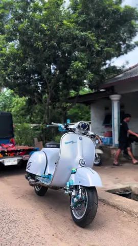 ahhh ganteng nyooooooooooo antoooo 😍😍.  #vespa #vespaclassic #vespamatic #vespaindonesia #vespapx #vespanpx #vespasuper150 #vespasprint #vespamodifikasistyle #vespamodification #vesparacing #vesparacingmodifications #fyp #xybca #CapCut 