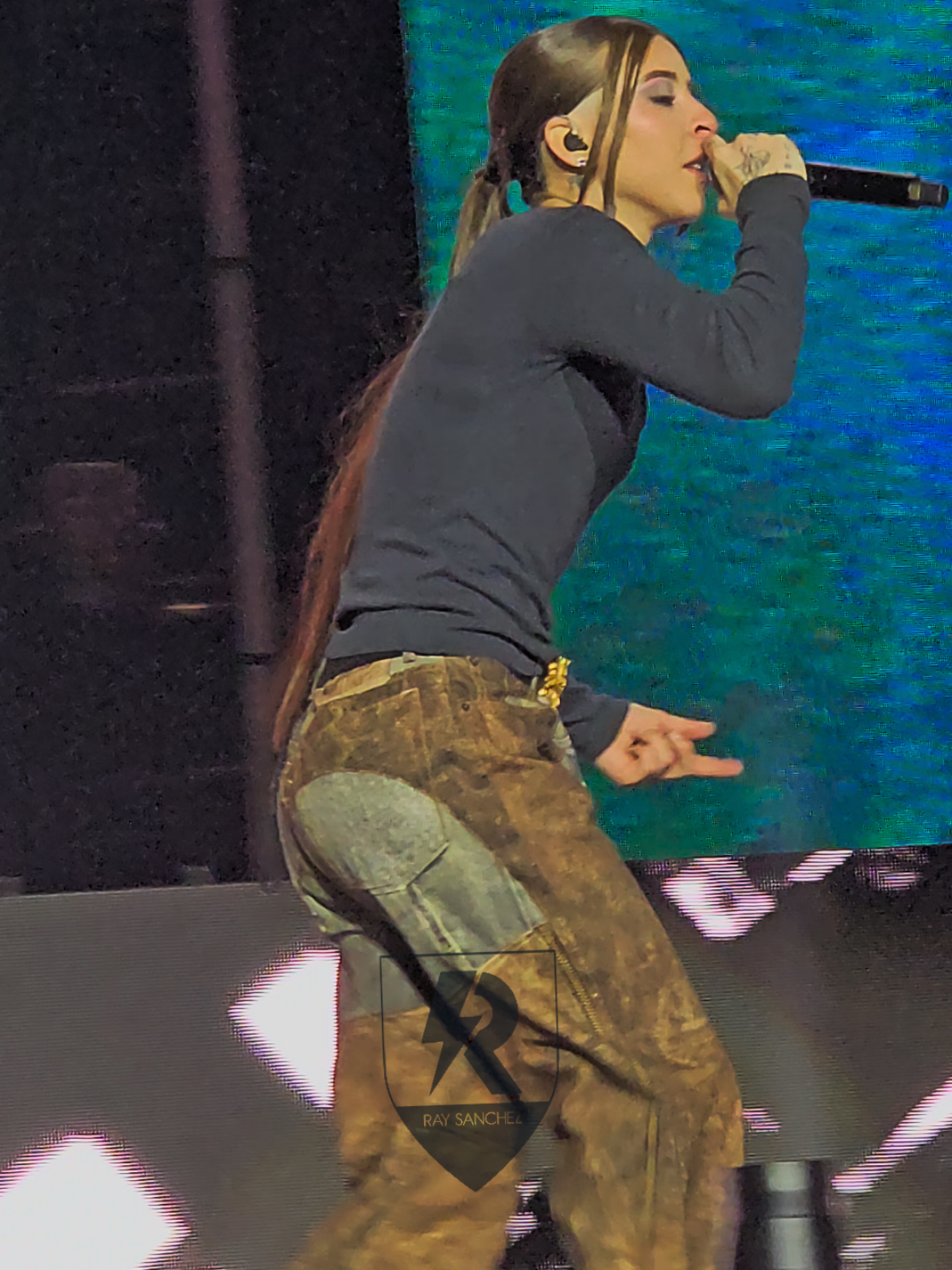 @baby miko 💗 - Colmillo|| #youngmiko #colmillo #flowfest2025 #babymiko #parati 