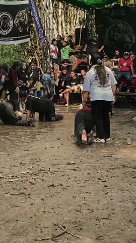 Klebus keluncum ora karuannn bolo 😜 #turonggokenconoputro #bantenganpacet #dulurseniselawase #seniadalahledakan💥 #pasarkebon 