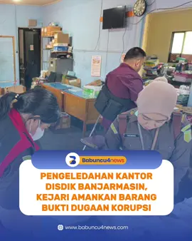 Penggeledahan Kantor Disdik Banjarmasin, Kejari Amankan Barang Bukti Dugaan Korupsi babuncu4news.com, Banjarmasin - Kejaksaan Negeri (Kejari) Kota Banjarmasin melakukan penggeledahan terhadap kantor Dinas Pendidikan (Disdik) Kota Banjarmasin. Seiring mencuatnya dugaan korupsi terkait sewa server, aplikasi, dan jaringan untuk jenjang Sekolah Dasar (SD). Penggeledahan berlangsung dari pukul 11.00 hingga 15.30 WITA pada Senin (24/11/2025) kemari guna mencari barang bukti dugaan tindak pidana korupsi untuk diamankan. 