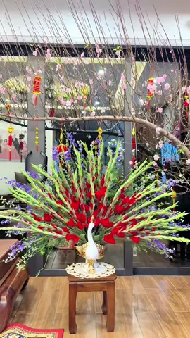Cắm hoa đào, cắm bình hoa con công chơi tết #camhoatet #daohuyen #hoadon #binhhoaconcong #tet2026 
